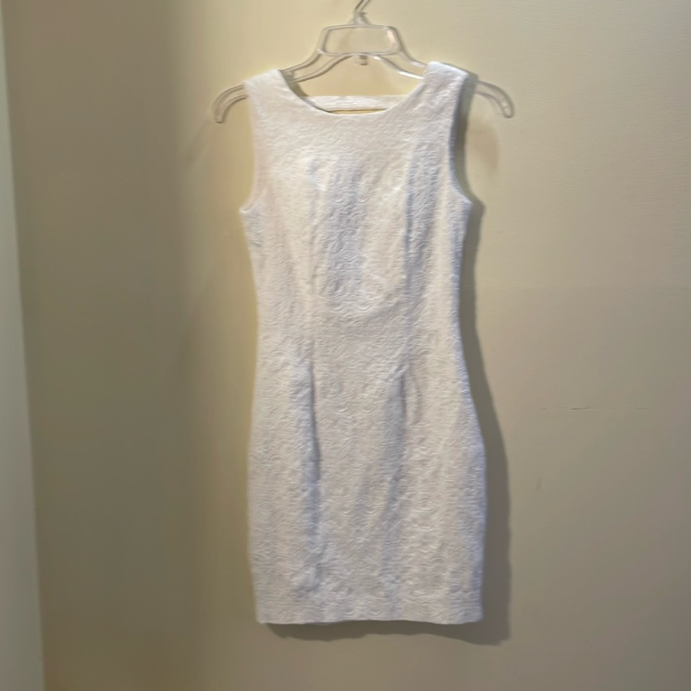 H&M Size 4 cute embossed little white dress.